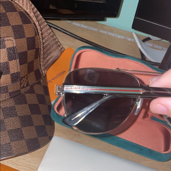 Gucci sunglasses - Picture 3 of 3